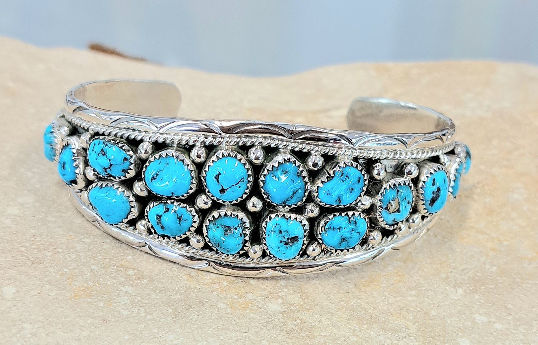 Bracelet 17 Turquoises Sleeping beauty sur argent 925°.