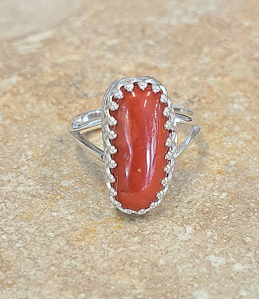 Bague en corail en argent