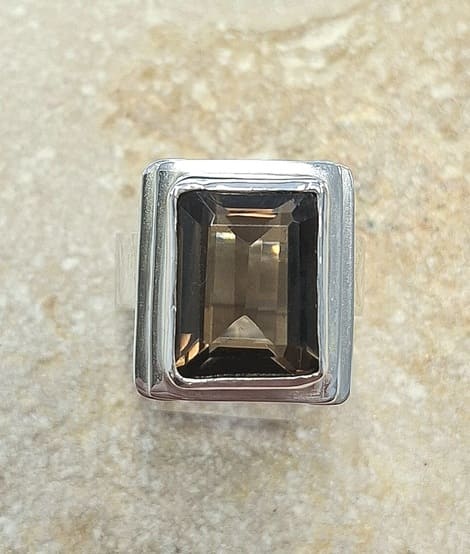 Bague en argent 925 ° en quartz fumé.