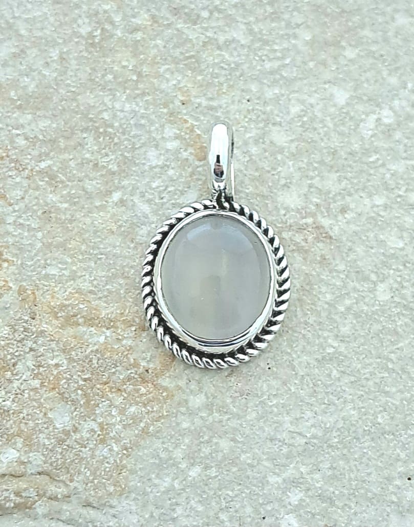 Pendentif pierre de Lune en argent 925°.