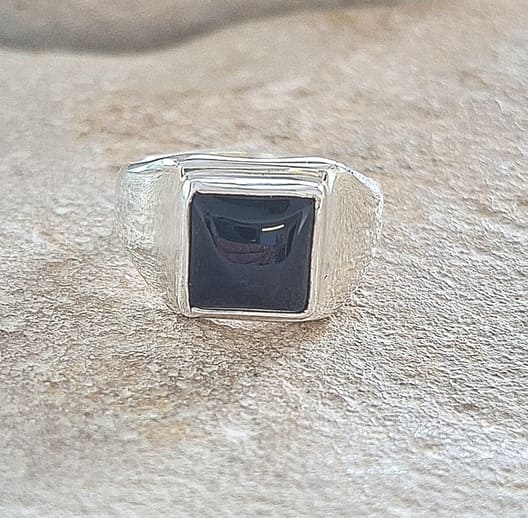 Chevalière onyx sur argent massif