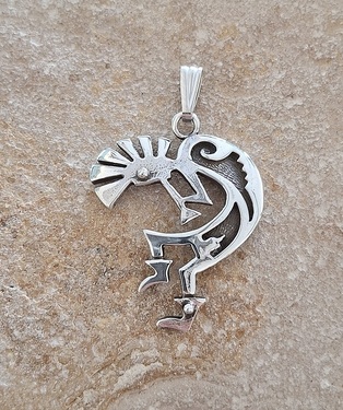 Pendentif Kokopelli en argent 925°.